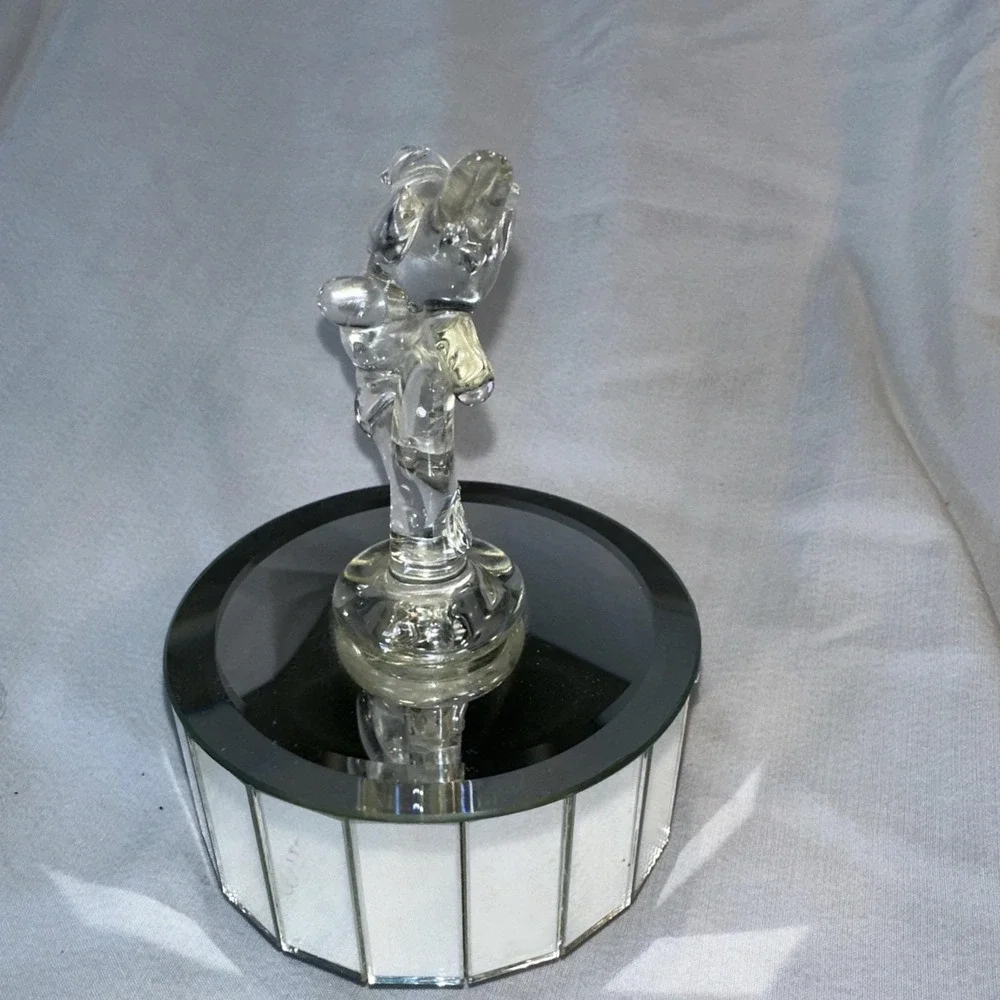 Vintage Linden Lovebird Mirrored Music Box Made Taiwán Plays 